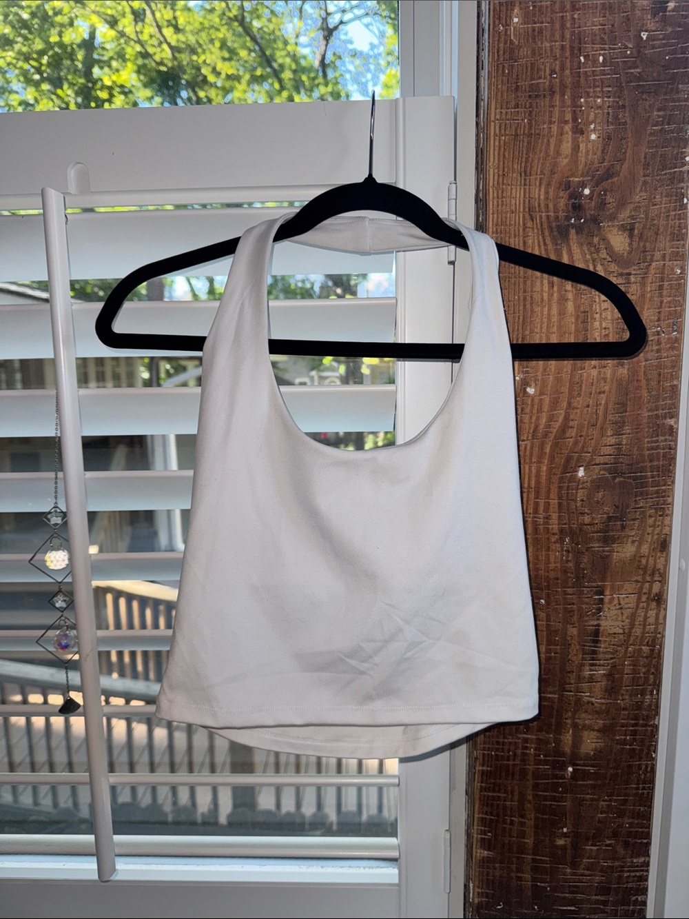Women’s White Scoop Neck Tank Top - Picture 1 of 1